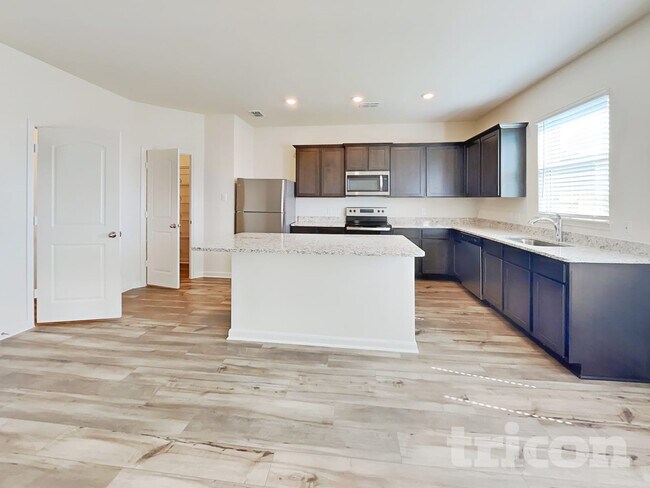 Foto del edificio - 201 Switchback Hl Rd