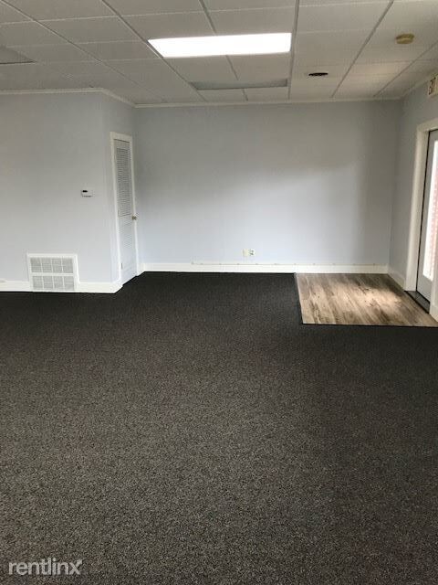 Foto del edificio - 1 br, 0.5 bath House - 2035 College Ave