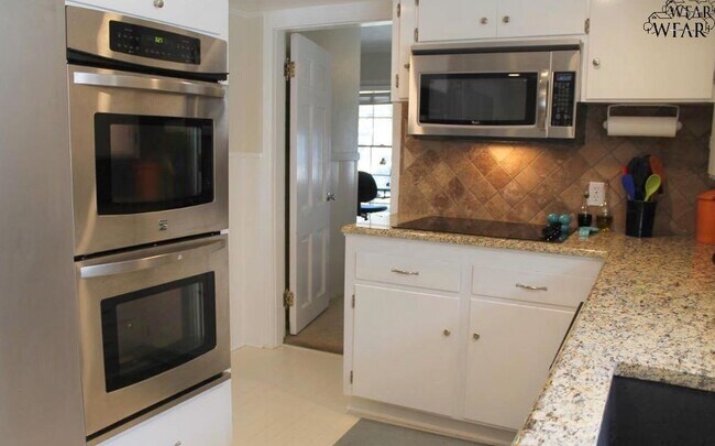 Foto del edificio - 2406 Dartmouth St