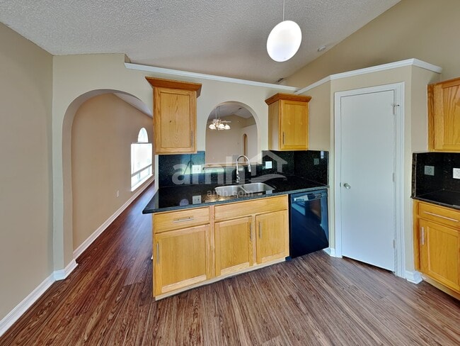 Foto del edificio - 109 Placid Woods Ct