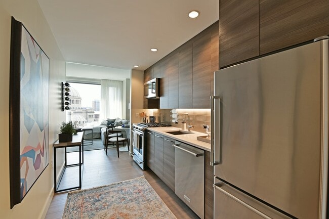 Building Photo - 30 Dalton St