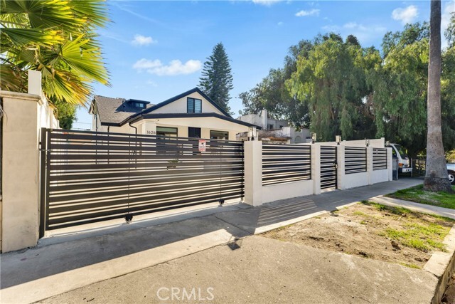 Building Photo - 1626 Winona Blvd