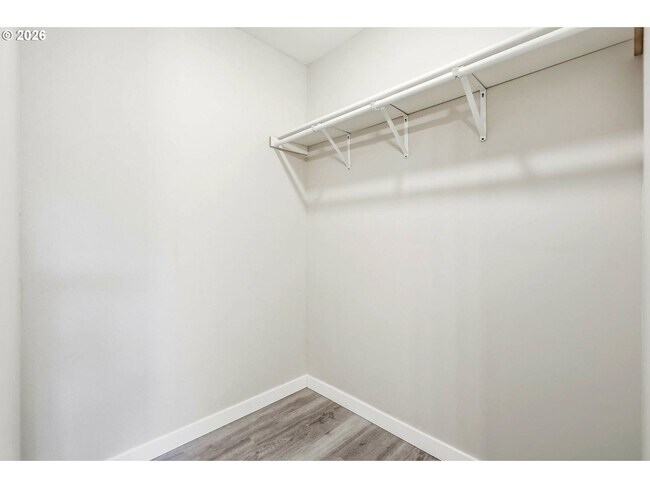 Building Photo - 610 N Earl St