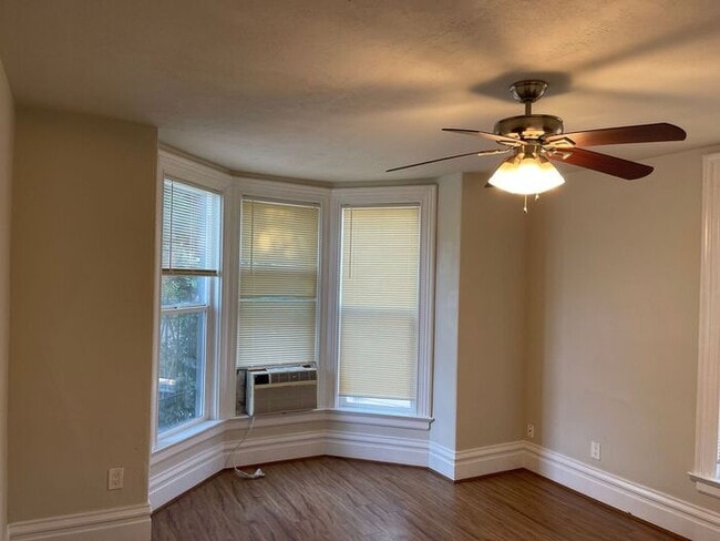 Building Photo - Stockton 3 Bedroom 2 Bedroom