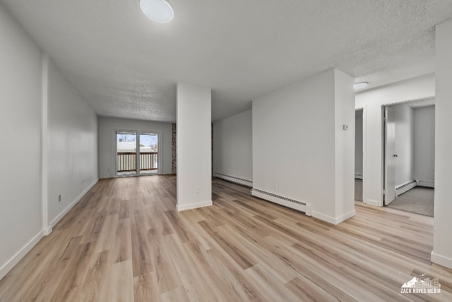 Foto del edificio - 4650 Reka Dr