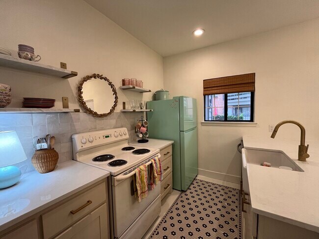 Building Photo - 3415 Monticello Park Pl