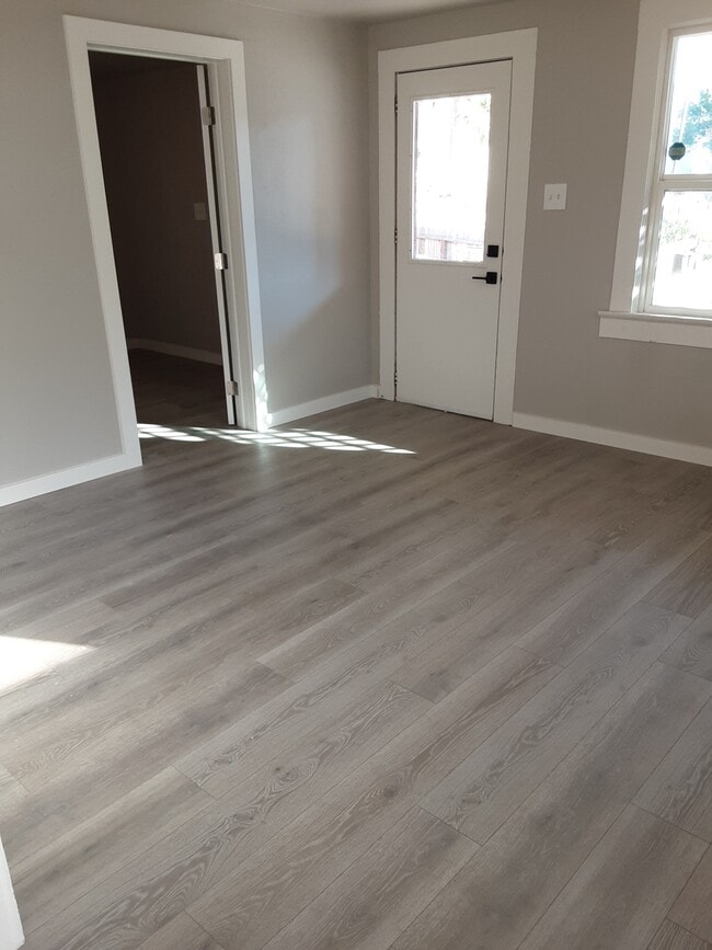 Foto del edificio - 1323 Washington St