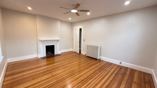 Building Photo - 36 Mayfield St