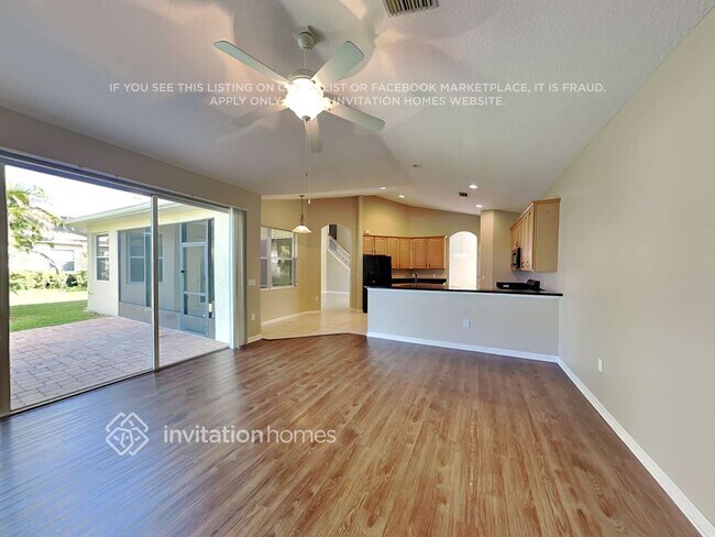 Building Photo - 12122 Aster Ave