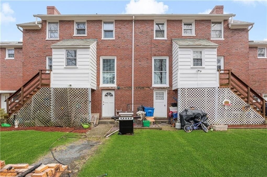 156 Lonsdale Main St, Lincoln, RI 02865 Apartments in Lincoln, RI