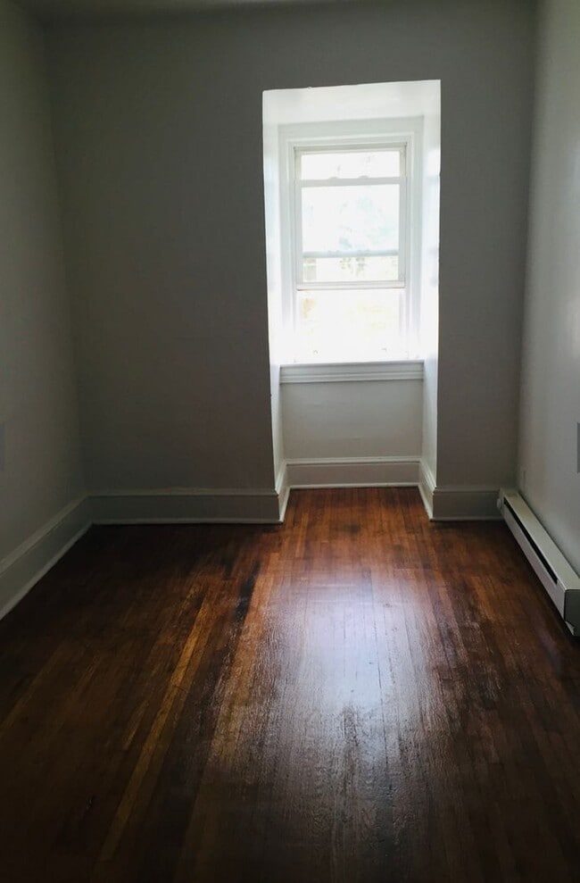 Building Photo - Available Now! York City SD