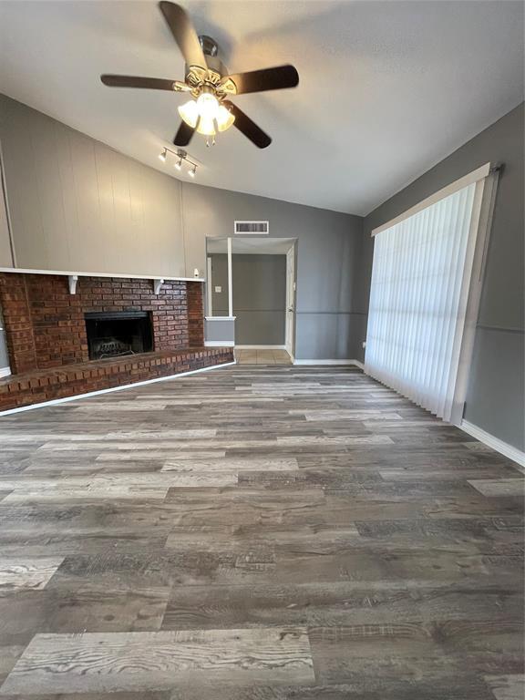 Building Photo - 8802 Linda Vista Dr