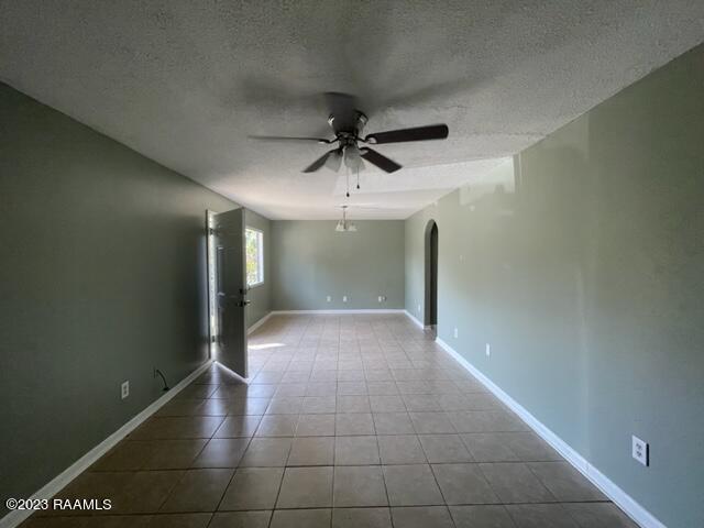 Building Photo - 1234 Brightside St