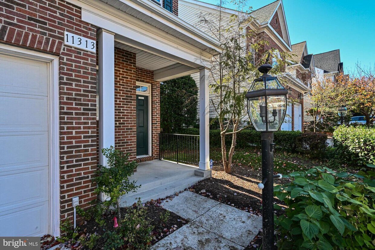 Foto principal - 11313 Megan Dr