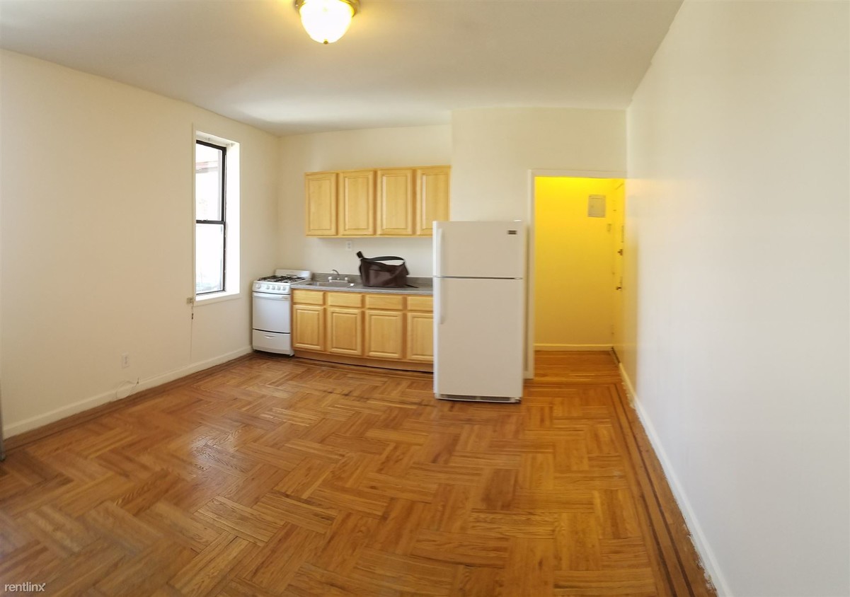 Primary Photo - 260 Hawthorne St
