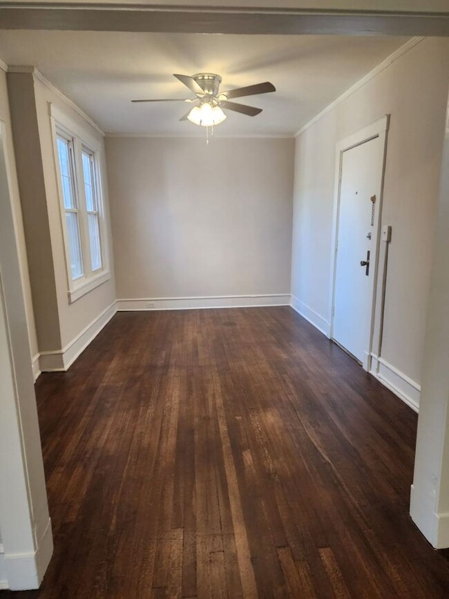 Foto del edificio - Renovated 2 Bedroom Apartment in Northside!