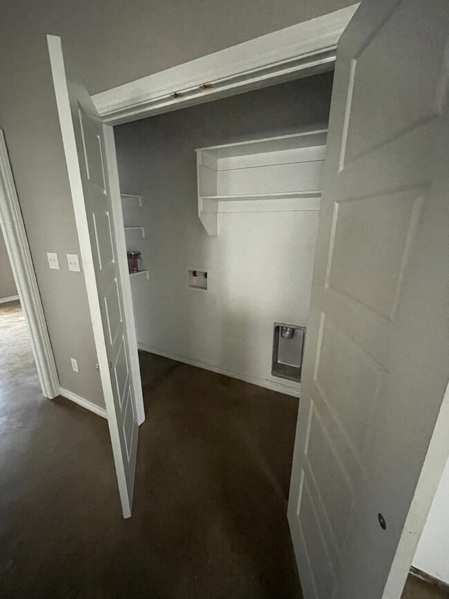 Building Photo - 118 Quail Meadows Dr