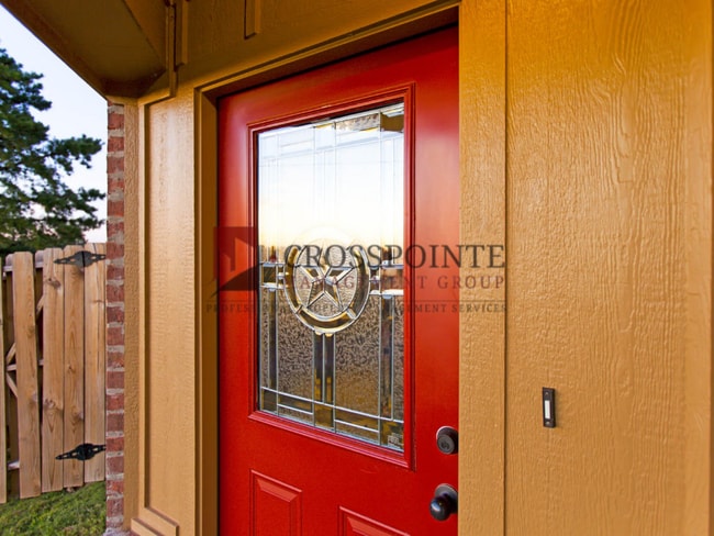 Foto del edificio - Coming Soon! Stunning 3 bed, 2 bath, 1 car garage located in West Tyler!!