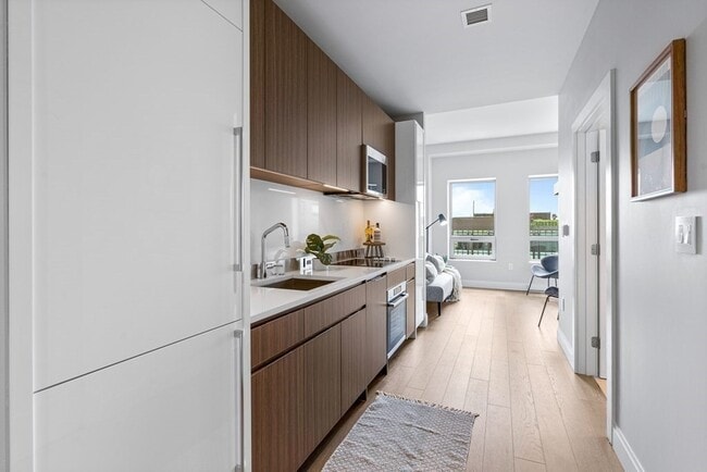 Foto del edificio - 100 Shawmut Ave