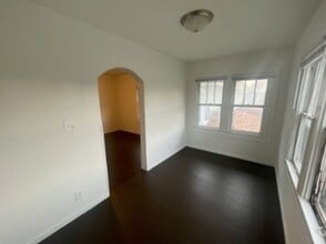 Building Photo - 6050 E Washington St