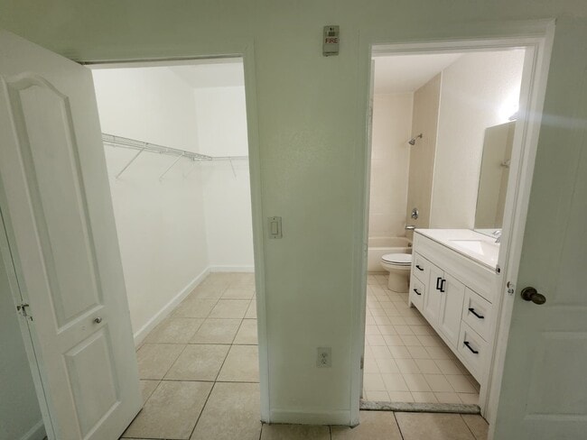 Foto del edificio - 1539 SE 27th St