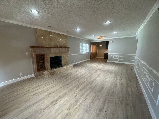 Foto del edificio - 3212 W 84th Pl