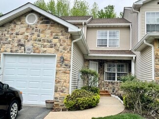 Building Photo - 102 Falcongate Dr