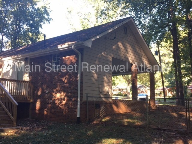 Building Photo - 7616 Howell Ln