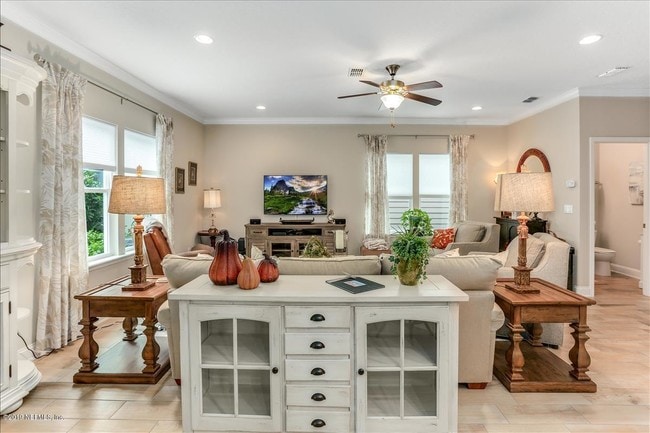 Building Photo - 4001 Coastal Cove Cir