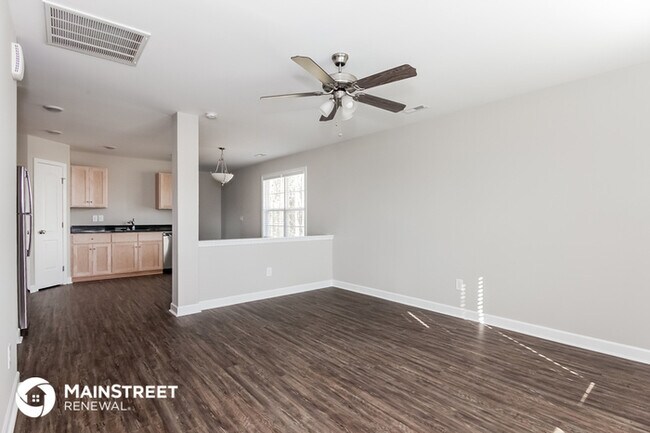 Building Photo - 372 Wood Ave