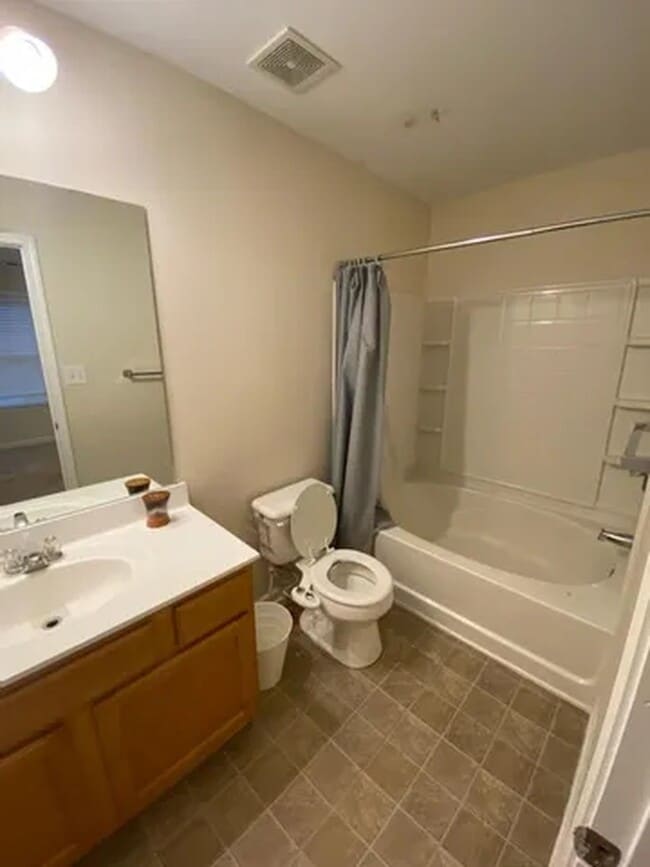 Foto del edificio - 1714 Heights Cir NW