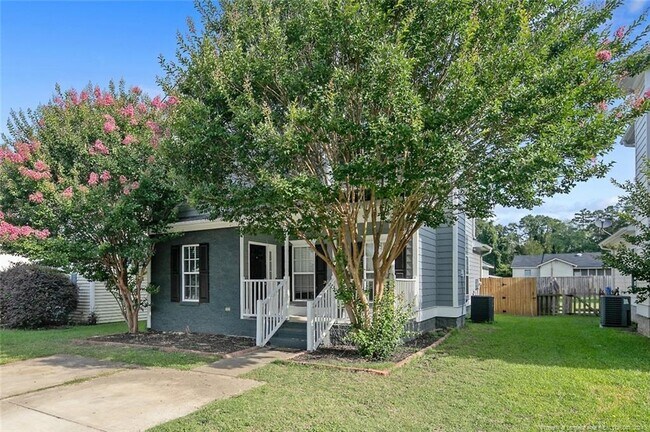Building Photo - 228 Chloe Dr