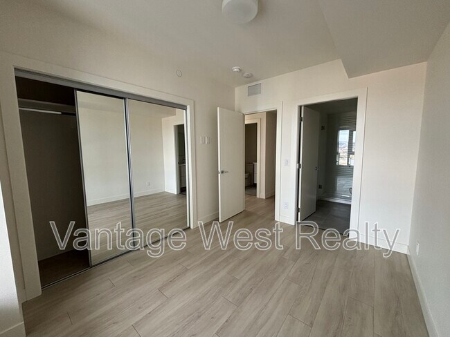 Photo du bâtiment - 3699-3699 Capozzi Rd