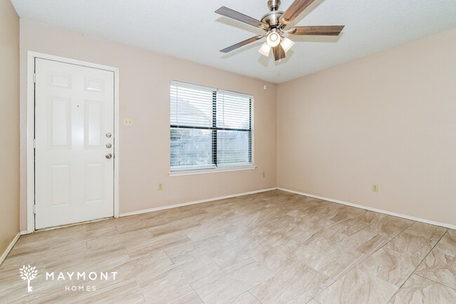 Building Photo - 12713 Hilltop Dr