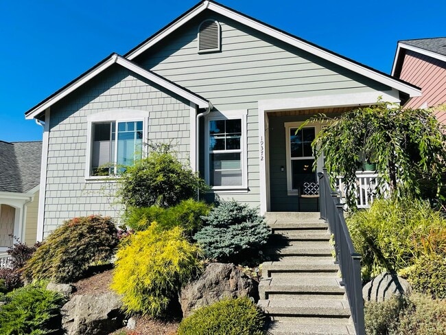 Building Photo - Furnished 2 bedroom cottage in downtown Po...