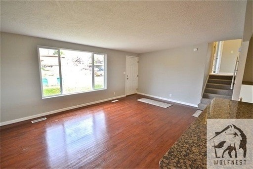 Building Photo - 135 Green Dr