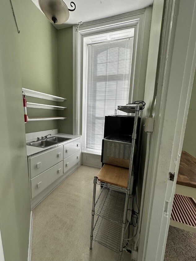 Building Photo - Cozy and Convenient Studio Apartment in th...