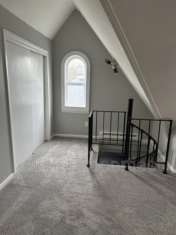 Building Photo - 7 Elizabeth St