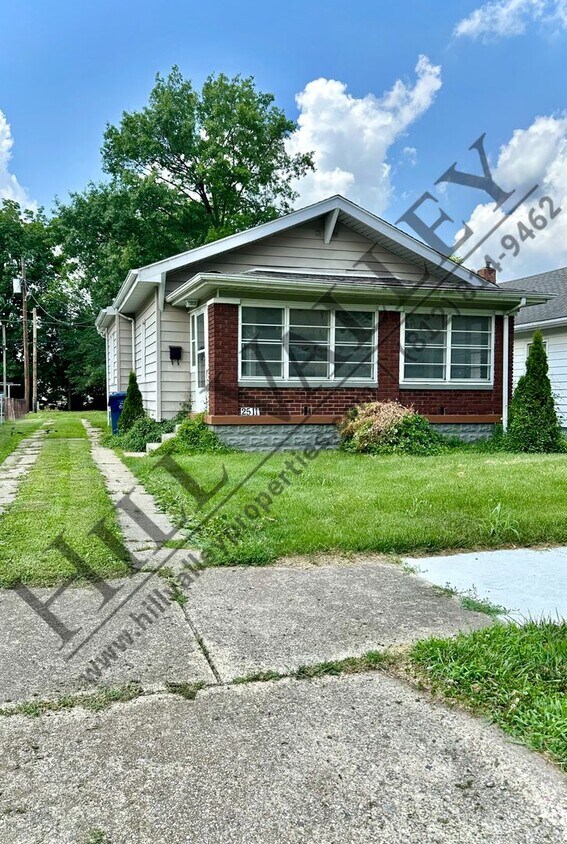 Foto principal - Two Bedroom Home