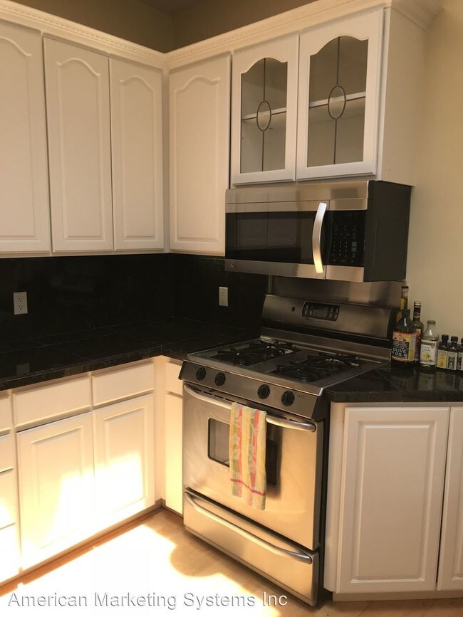 Foto del edificio - 1 br, 1 bath House - 3241 Gough Street #4