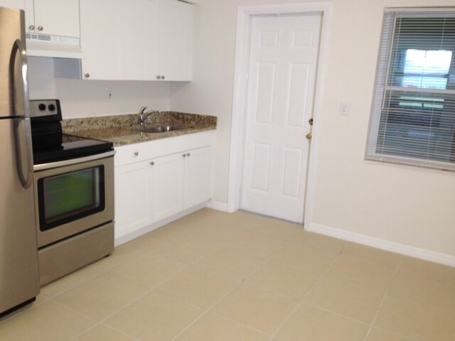 Foto del edificio - 4962 Viceroy St