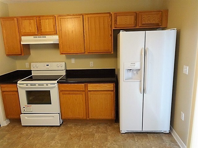 Foto del edificio - 6686 Gentle Oaks Dr E