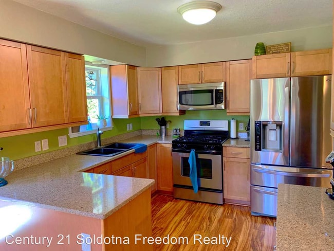Building Photo - 4 br, 2 bath House - 335 W Rockwell