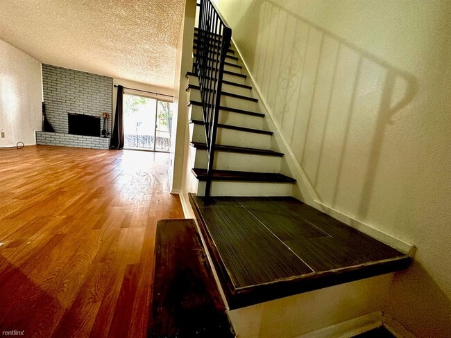 Foto del edificio - 2 br, 1.5 bath Condo - 3263 Gypsum Road 3263