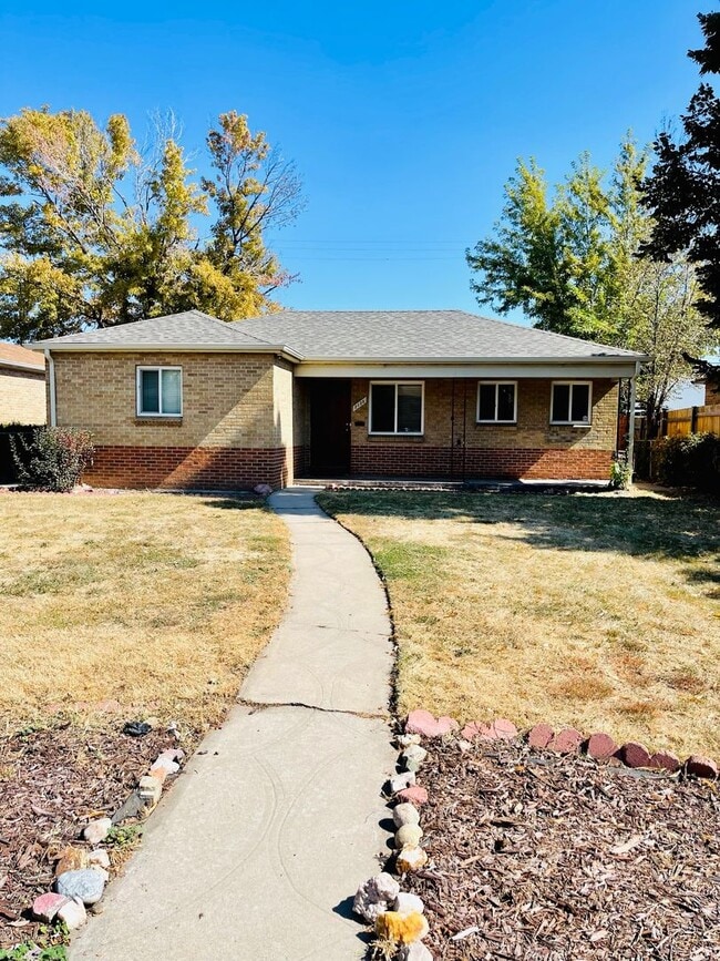 Building Photo - 3BR/2BA Single-Family Home Across from Sloan’s Lake + Patio + Garage Access — $0 January Rent (Re...