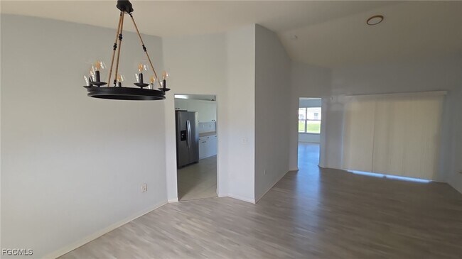 Foto del edificio - 835 Grant Blvd