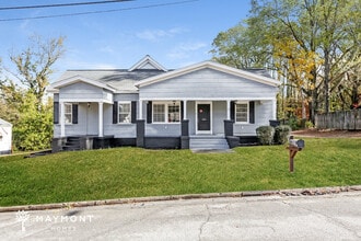 Building Photo - 401 Poplar Ave