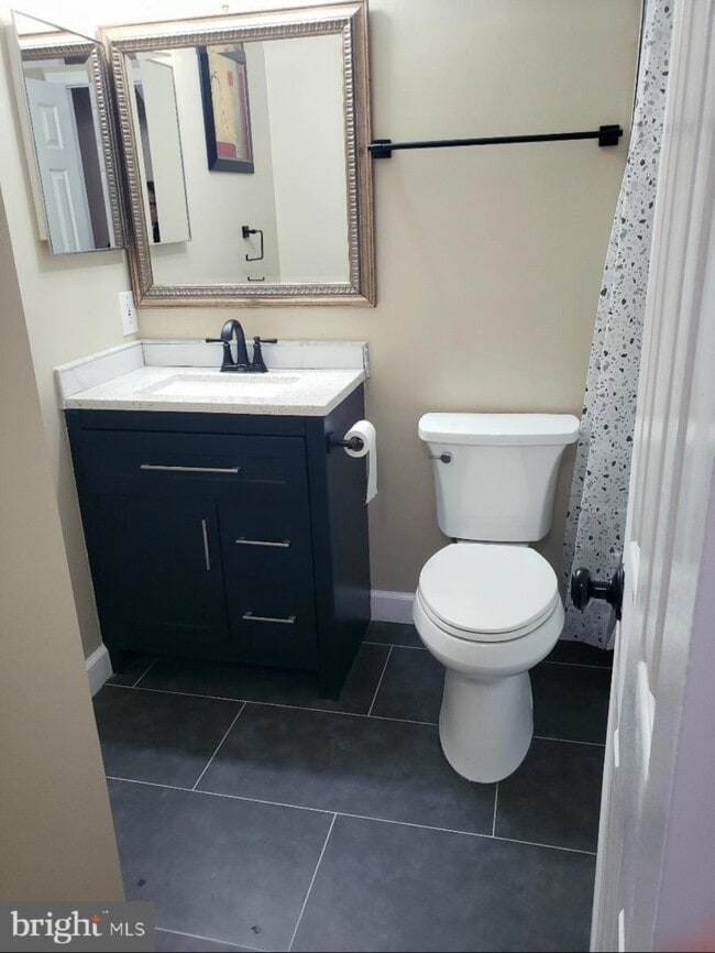 Building Photo - 3001 Colonial Springs Ct
