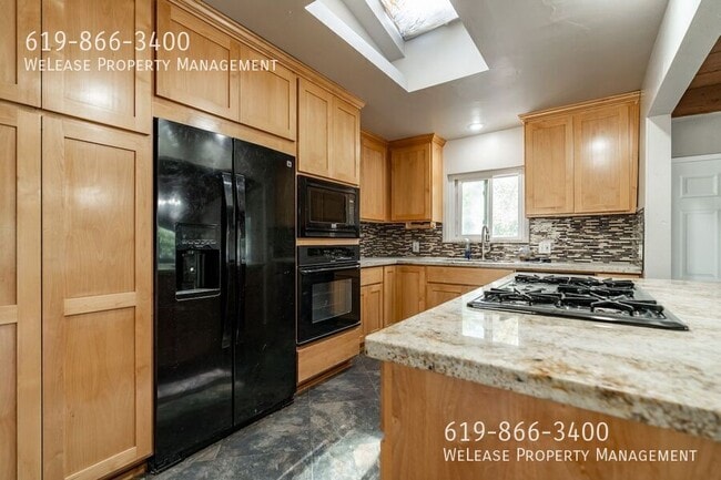 Foto del edificio - 9316 Marilla Dr
