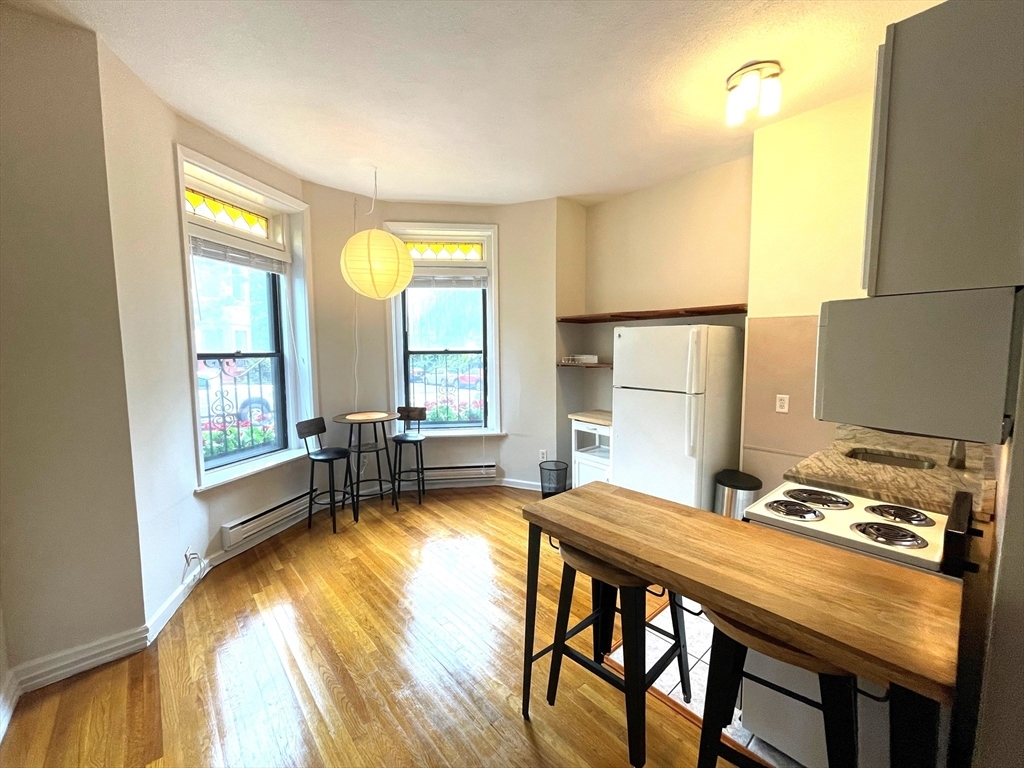 Primary Photo - 115 St Botolph St